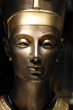 Antik Nefertiti büstü  
