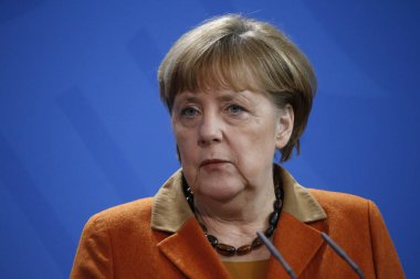 Almanya Başbakanı Angela Merkel bir basın toplantısında 