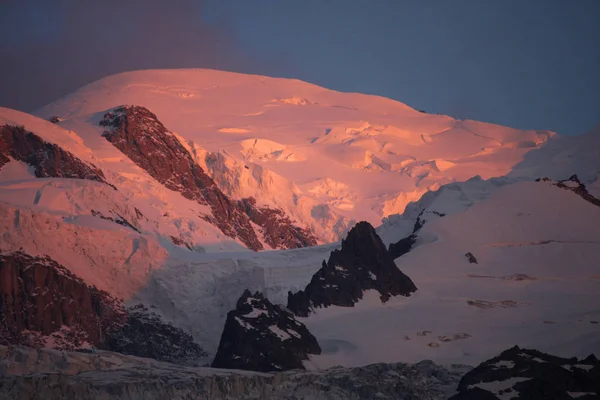 Increíble Mont Blanc montaña — Foto de Stock