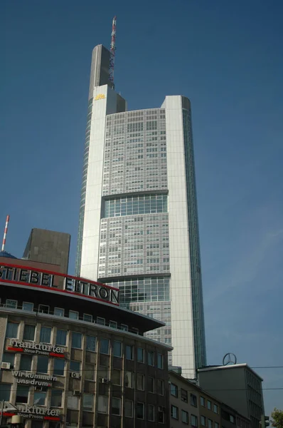 Edificio de la sede del Commerzbank — Foto de Stock