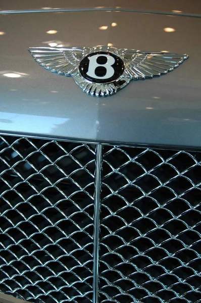 Le logo de la marque Bentley — Photo
