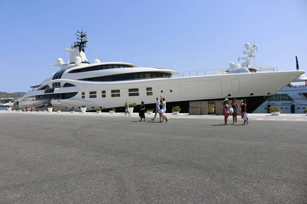 Luxus "Palládium" Superyacht — Stock Fotó