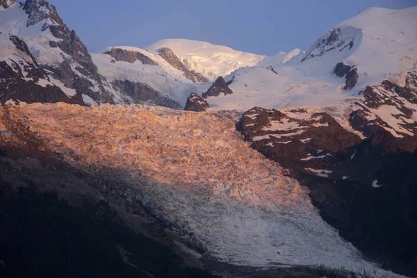 Increíble Mont Blanc montaña — Foto de Stock