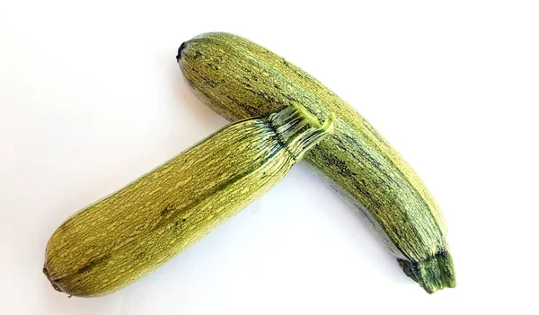 Zucchine zucchine su bianco — Foto Stock