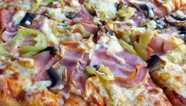 lezzetli, lezzetli pizza 