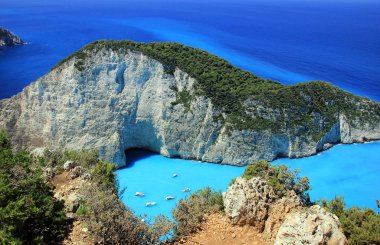 Navagio Beach Zakynthos Adası mavi lagün