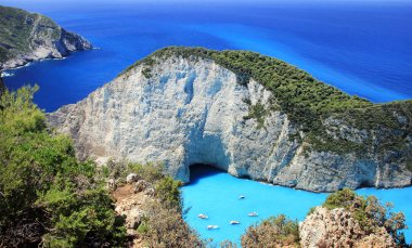 Navagio Beach Zakynthos Adası mavi lagün