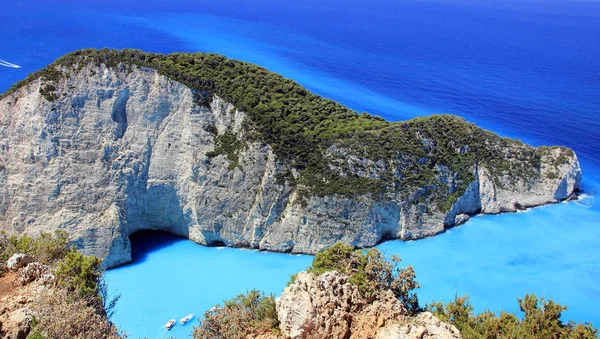 Navagio Beach Zakynthos Adası mavi lagün