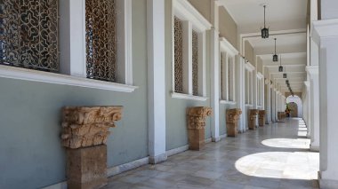 Sütunları Solomos Meydanı'nda Bizans Müzesi