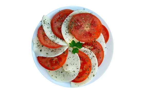 Салат з капрезе з стиглими помідорами та сиром моцарелла — стокове фото