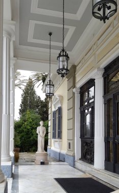 Corfu, Yunanistan - 21 Ocak 2018: Achilleion Sarayı, İmparatoriçe Avusturya Elisabeth Bavyera Corfu Island, Yunanistan