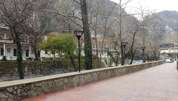 The most beautiful promenade in Loutra Pozar, near Termopotamos river in Greece — Stock Photo, Image