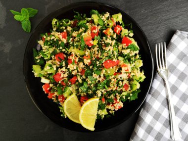 Bulgur ve maydanozlu Tabouleh