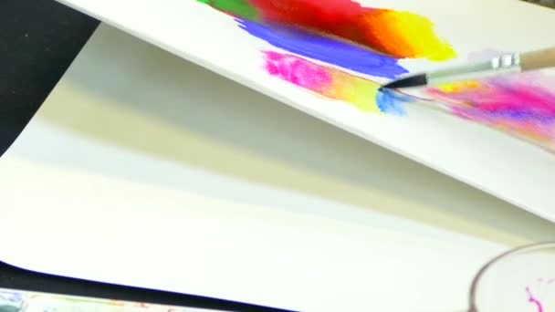 Світлі кольорові акварельні ескізи — стокове відео