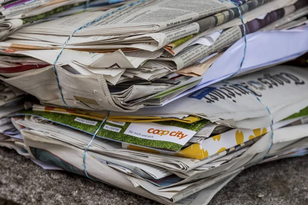 Empilhar papel. jornais antigos — Fotografia de Stock