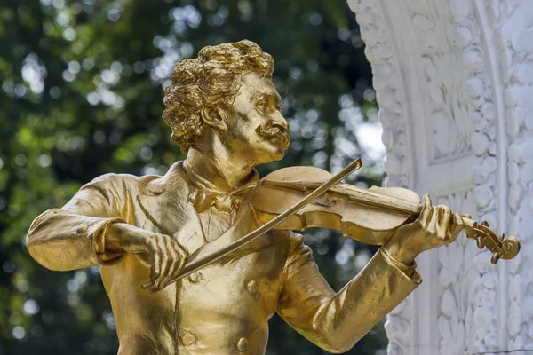 Austria, vienna, johann strauss monument — Stock Photo, Image