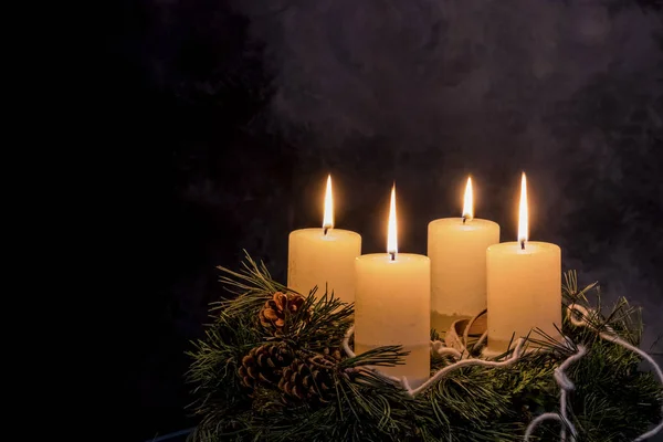 Adventskranz an Weihnachten — Stockfoto