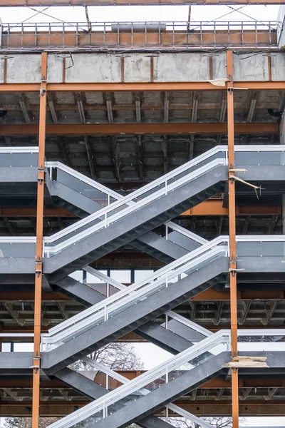Merdiven ile yapısal çalışma — Stok fotoğraf