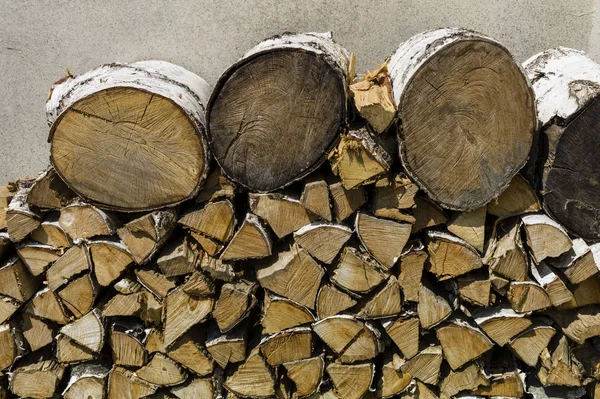 Pila de madera con leña —  Fotos de Stock