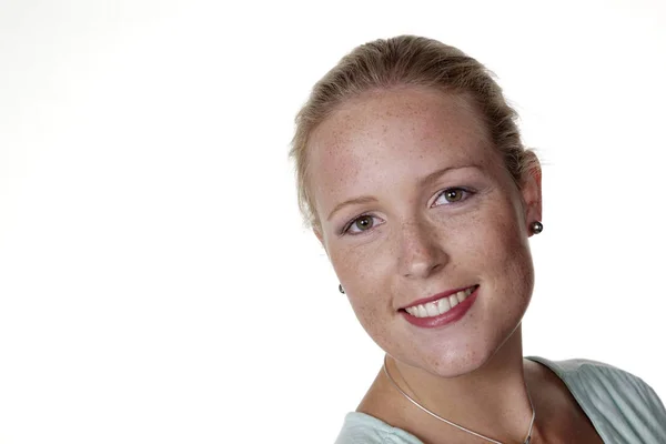 Portrait of a young woman — Stock Photo, Image