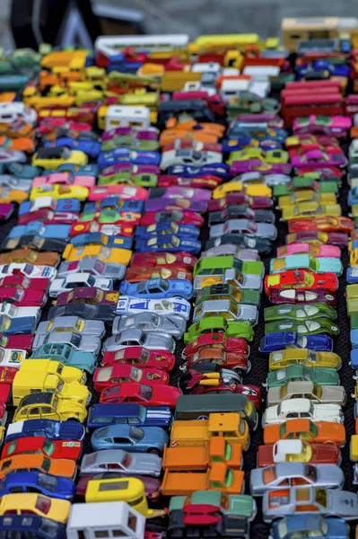 Mnoho barevných autíček — Stock fotografie