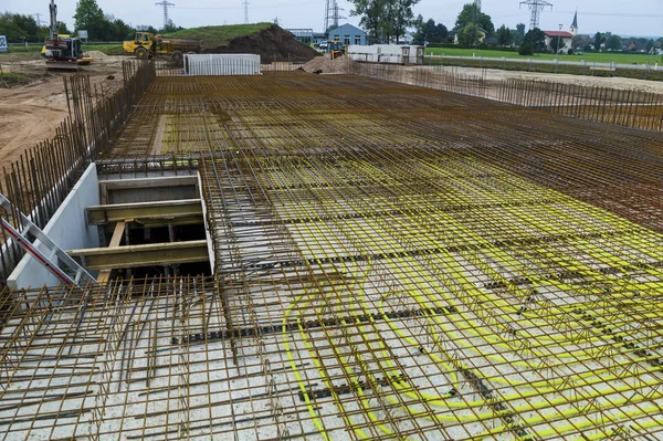 Reinforced steel grid on construction site — Stock Photo, Image