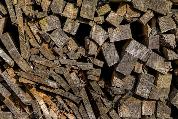 Купа з дровами вогню — стокове фото