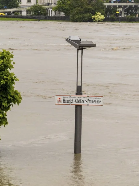 洪水到 2013 年，林茨奥地利 — 图库照片