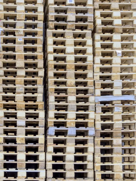 Stacked transport pallets — Stock Photo, Image
