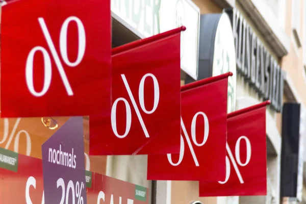 Detailhandel, vermindering van de prijs in procenten — Stockfoto