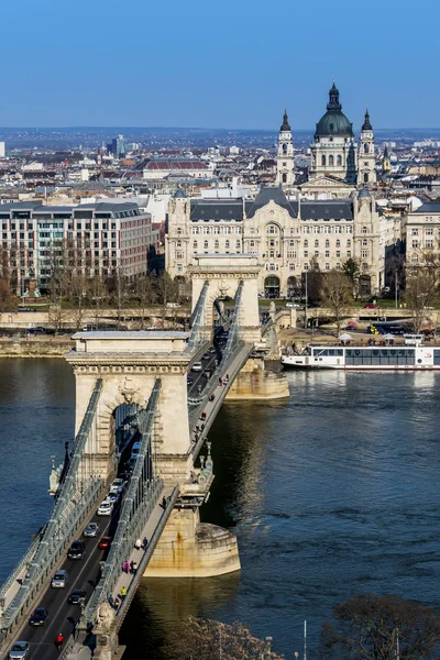 Hongarije, Boedapest, chain bridge — Stockfoto