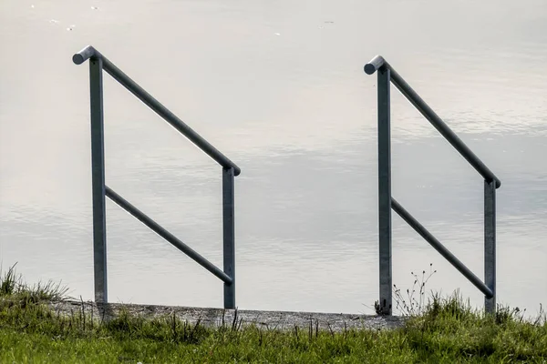 Zábradlí na pobřeží — Stock fotografie