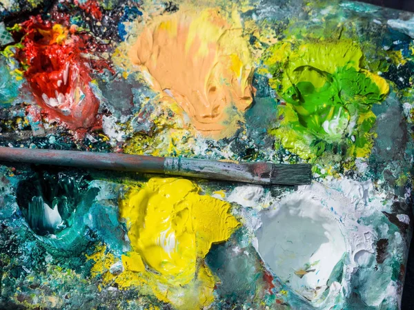 Paleta de colores de un pintor, fondo — Foto de Stock