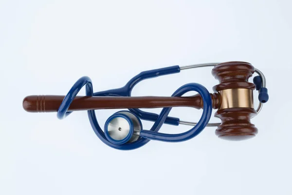 Judge gavel and stethoscope — Stock Photo, Image