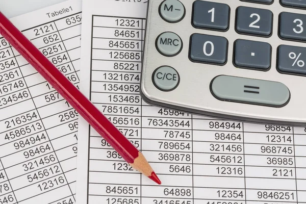 Kalkulator i statystyki — Zdjęcie stockowe
