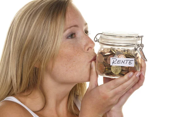 Mujer joven ahorrando dinero — Foto de Stock
