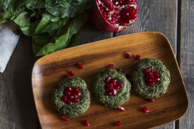 pkhali sebze tabağı ceviz ve nar Gürcü mutfağı