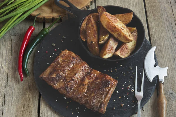 Fried Roasted Pork Ribs Potatoes Spices — Stock Photo, Image