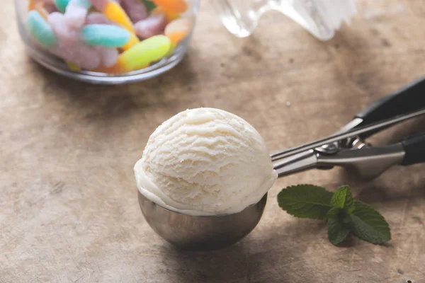 Ciotola Gelato Bianco Alla Vaniglia Cucchiaio — Foto Stock