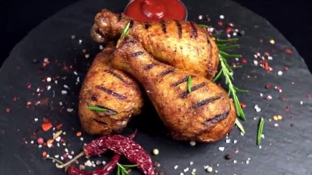 Grilled Chicken Legs Red Sauce Stone Surface Rotation 360 Degrees — Stock Video