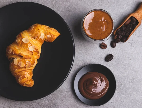 Yummy Fresh Croissant Sliced Almonds Coffee Chocolate Paste Plate Top — Stock Photo, Image