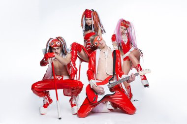 Modern dansçılar stüdyoda dans grubu.