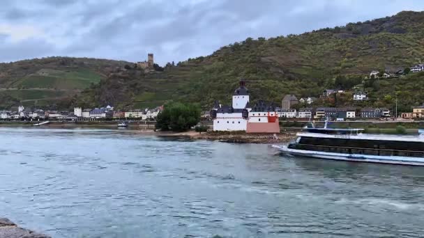 Utsikt Över Det Gamla Vackra Slottet Pfalzgrafenstein — Stockvideo