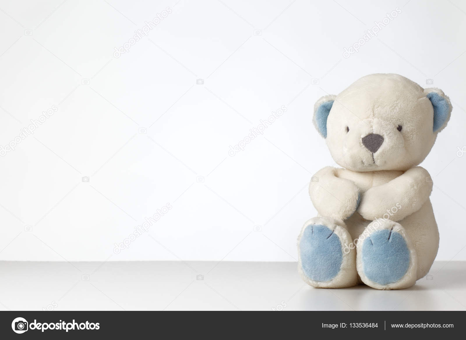 single teddy bear