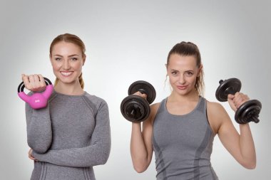 birlikte çalışan kadın