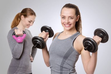 birlikte çalışan kadın