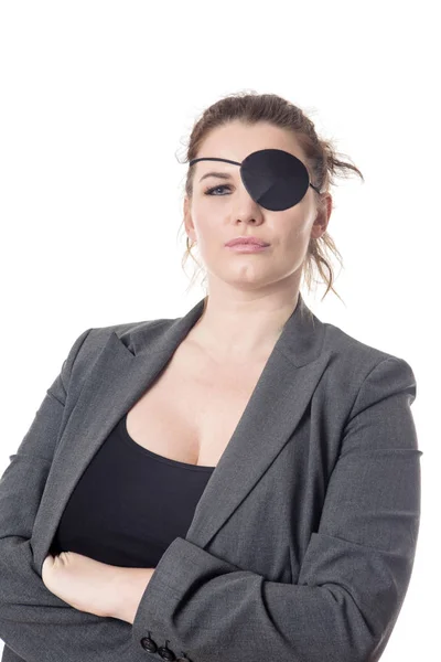 Mujer de negocios con parche ocular — Foto de Stock