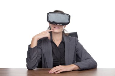 bir vr kulaklık ile çalışma