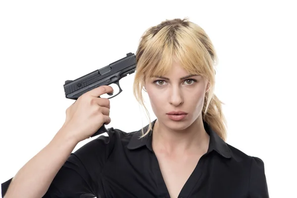 Femme d'affaires avec une arme de poing — Photo