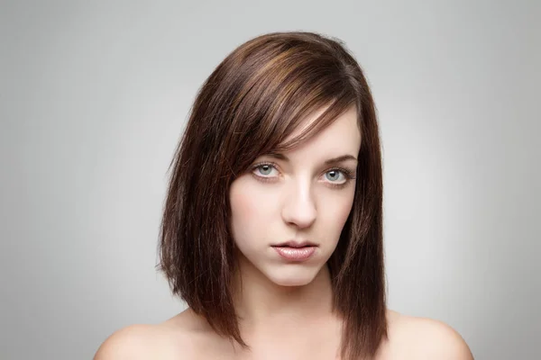 Retrato de beleza de mulher jovem — Fotografia de Stock